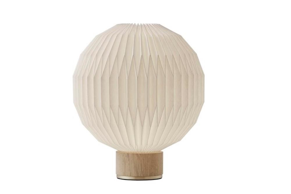 Le Klint 375 Medium Bordlampe 